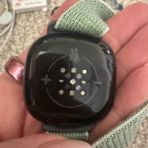 Fitbit Google Ace LTE kids smartwatch - Picture 5 of 6
